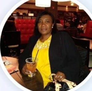 Meet your Posher, Mirna